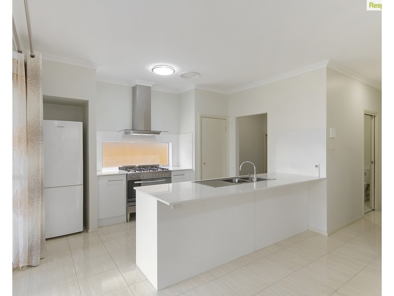 1/33 Empire Circuit, Penrith NSW 2750