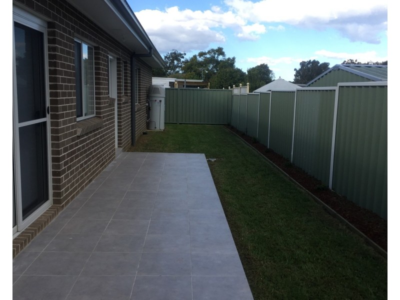 4a Tetbury Close, Cambridge Park NSW 2747