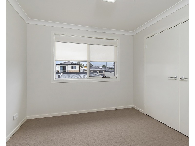 112 Lord Sheffield Circuit, Penrith NSW 2750