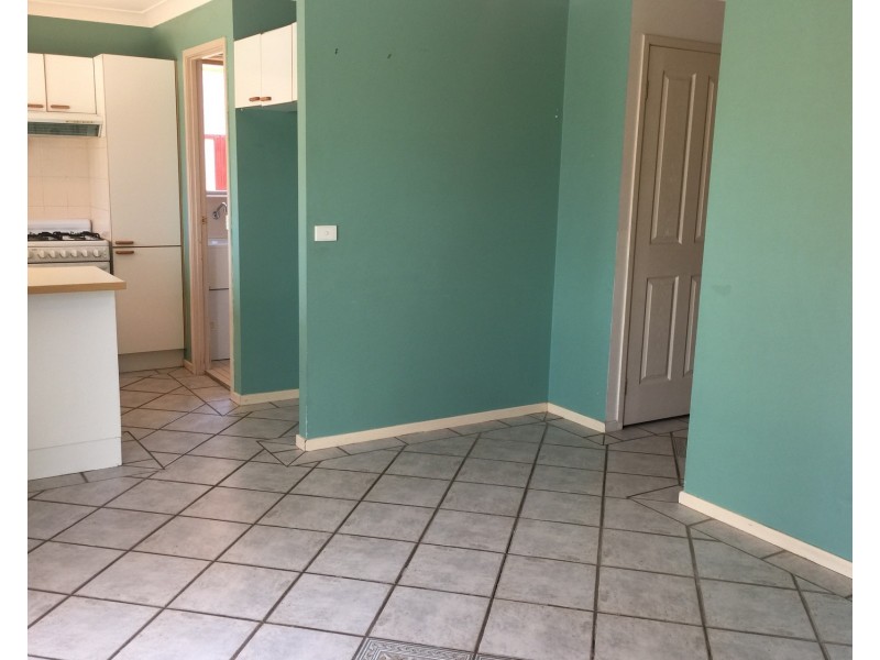 2/3 Tharkinna Close, Cranebrook NSW 2749