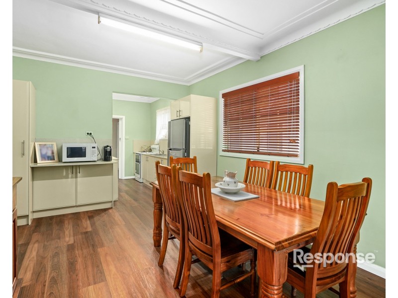 4 Ladbury Avenue, Penrith NSW 2750