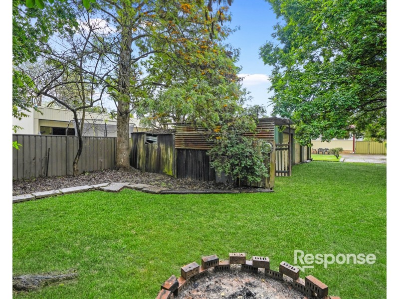 4 Ladbury Avenue, Penrith NSW 2750