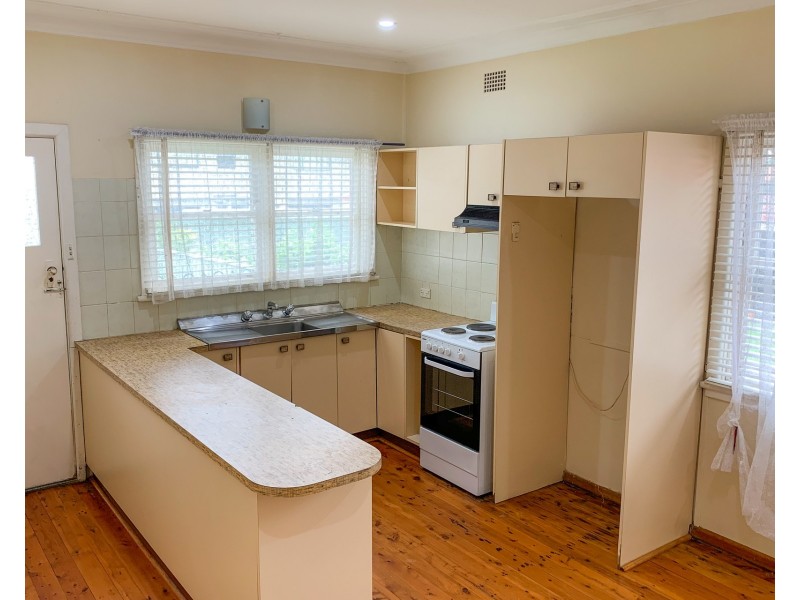 7 West Street, Kingswood NSW 2747