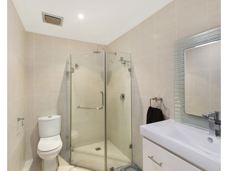 16 Besley Street, Cambridge Park NSW 2747