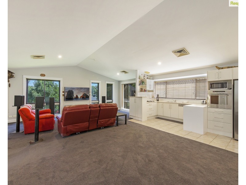 26 Fireball Avenue, Cranebrook NSW 2749