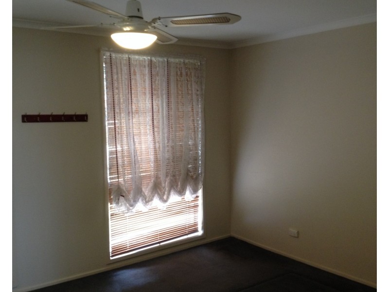 49 Jeffrey Avenue, St Clair NSW 2759
