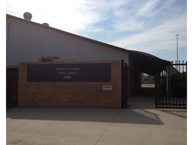 3 Semaphore Street, Ropes Crossing NSW 2760