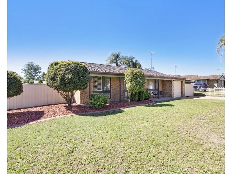 9 Sunflower Drive, Claremont Meadows NSW 2747