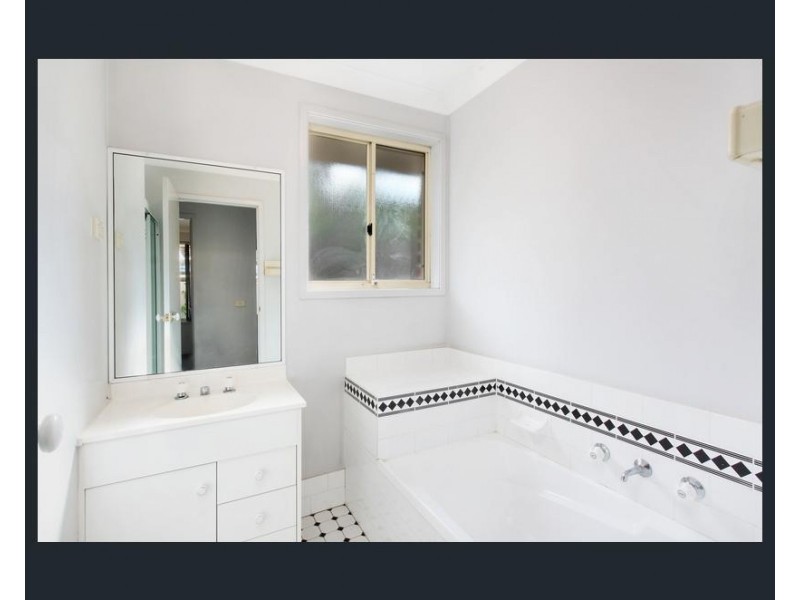 20 Gershwin Crescent, Claremont Meadows NSW 2747