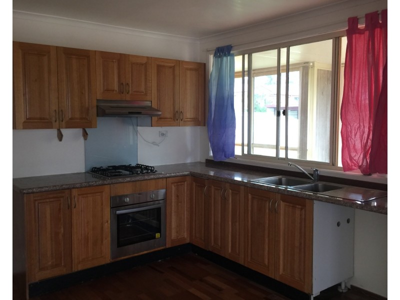 95 Farmview Drive, Cranebrook NSW 2749