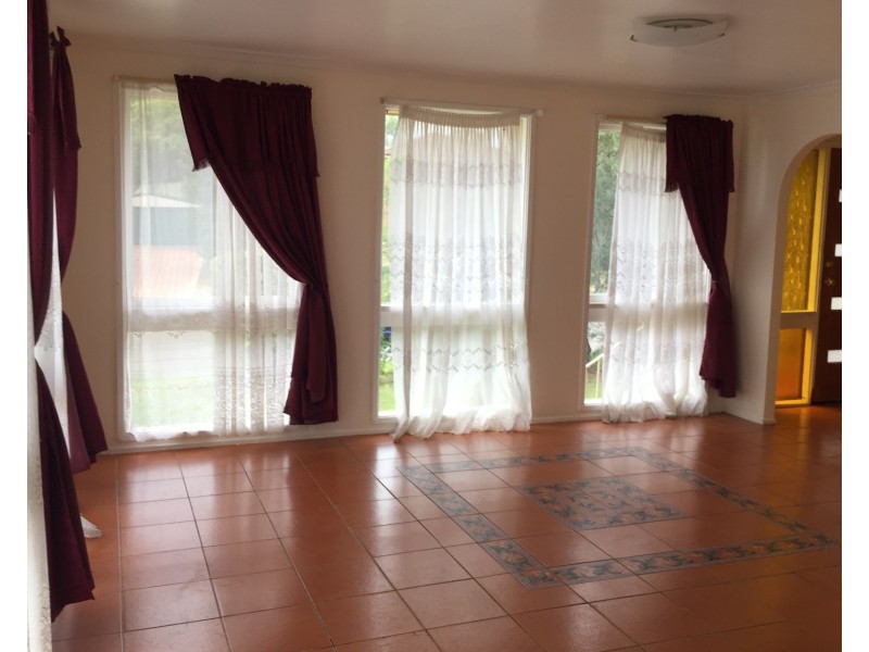 95 Farmview Drive, Cranebrook NSW 2749