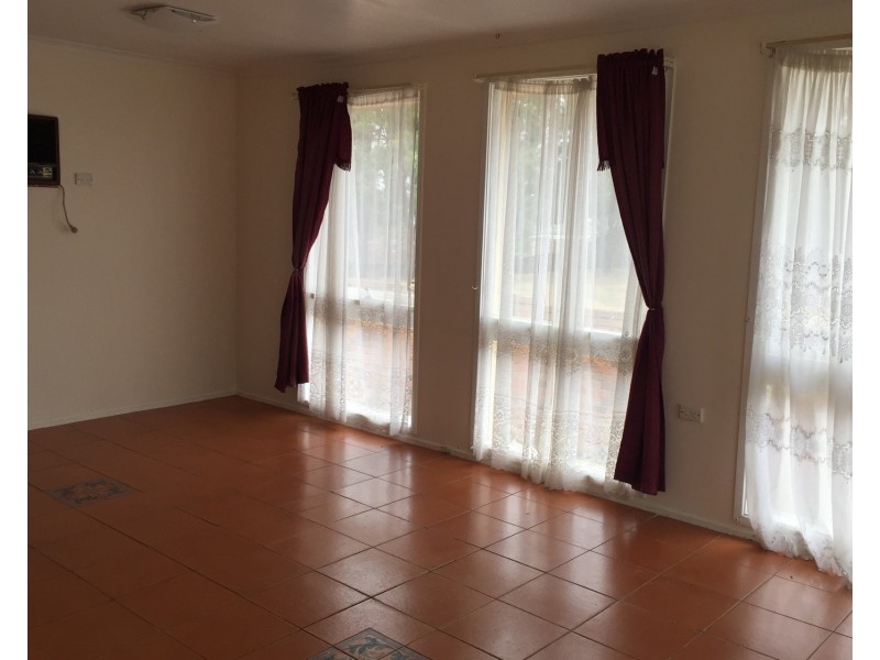 95 Farmview Drive, Cranebrook NSW 2749