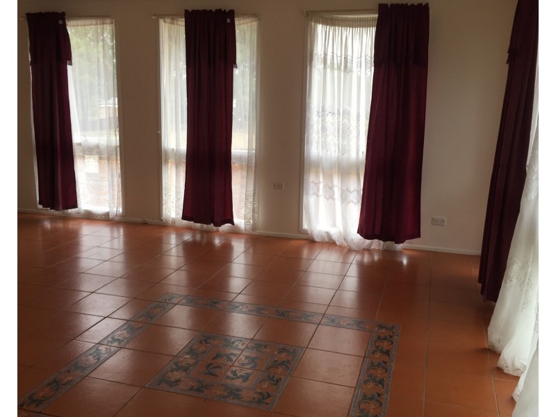 95 Farmview Drive, Cranebrook NSW 2749