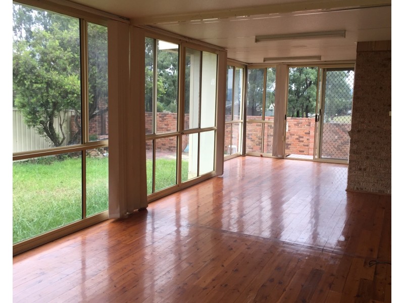 95 Farmview Drive, Cranebrook NSW 2749