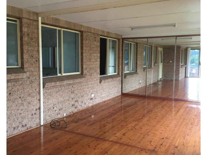 95 Farmview Drive, Cranebrook NSW 2749