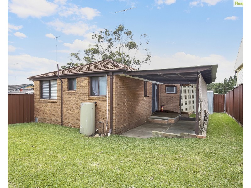 8 Hawthorn Road, Penrith NSW 2750