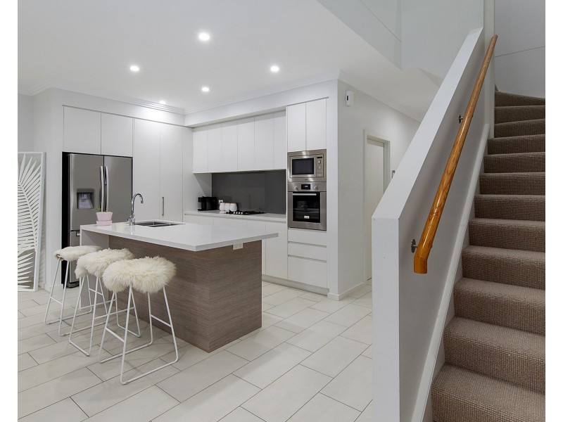 93 Bradley Street, Glenmore Park NSW 2745