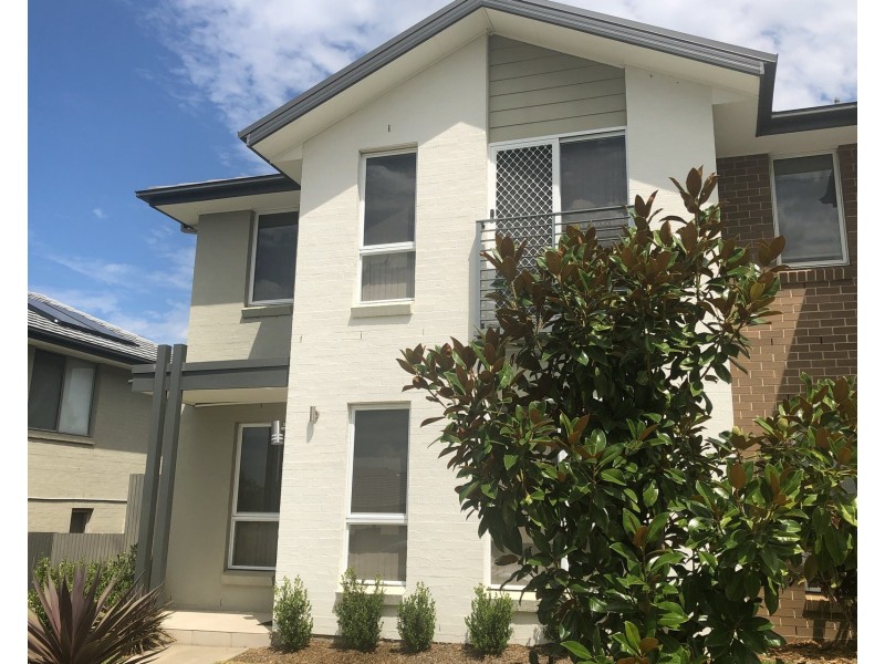 15 Treacy Avenue, Middleton Grange NSW 2171