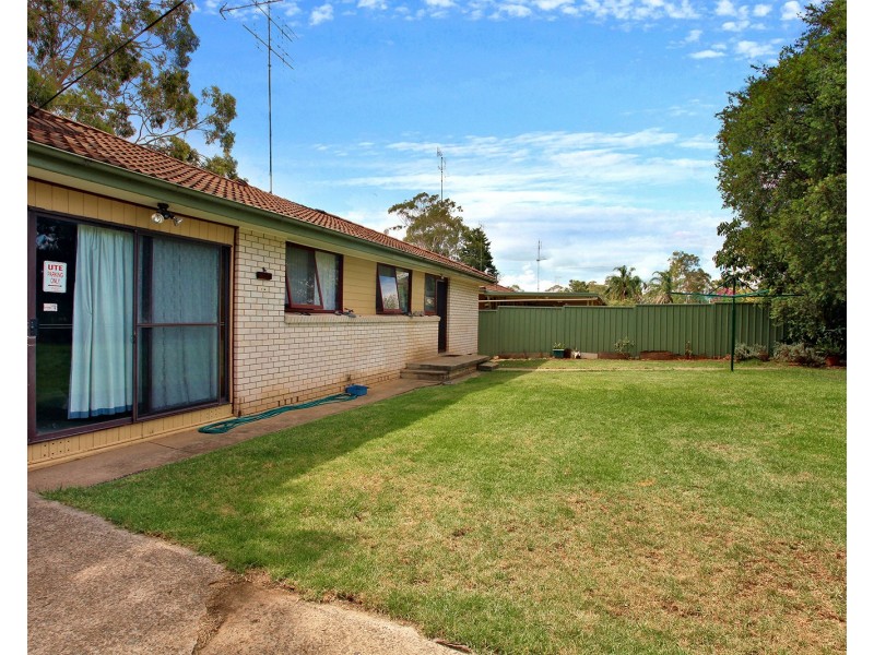 7 Jason Avenue, South Penrith NSW 2750