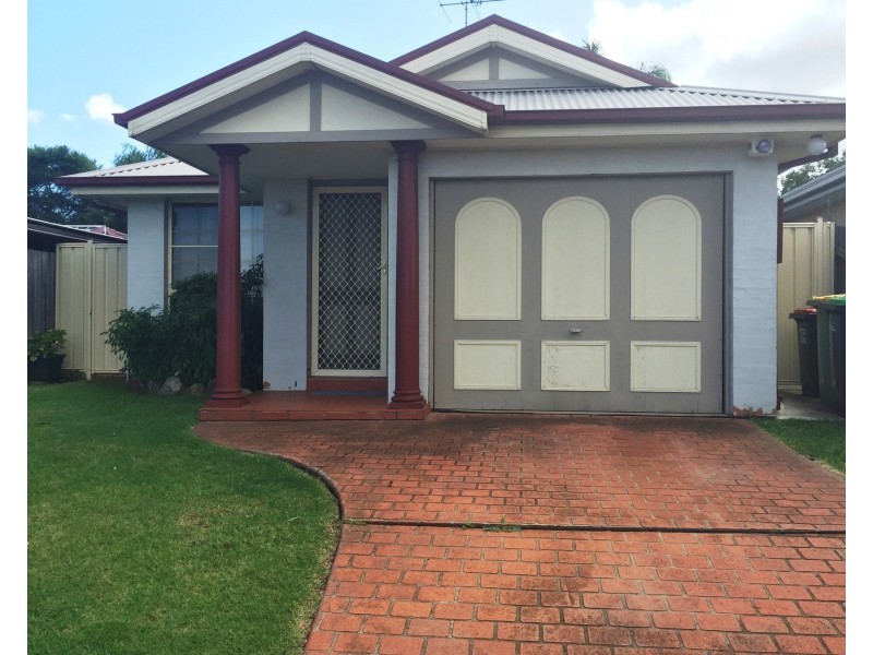 17 Hillside Circuit, Cranebrook NSW 2749