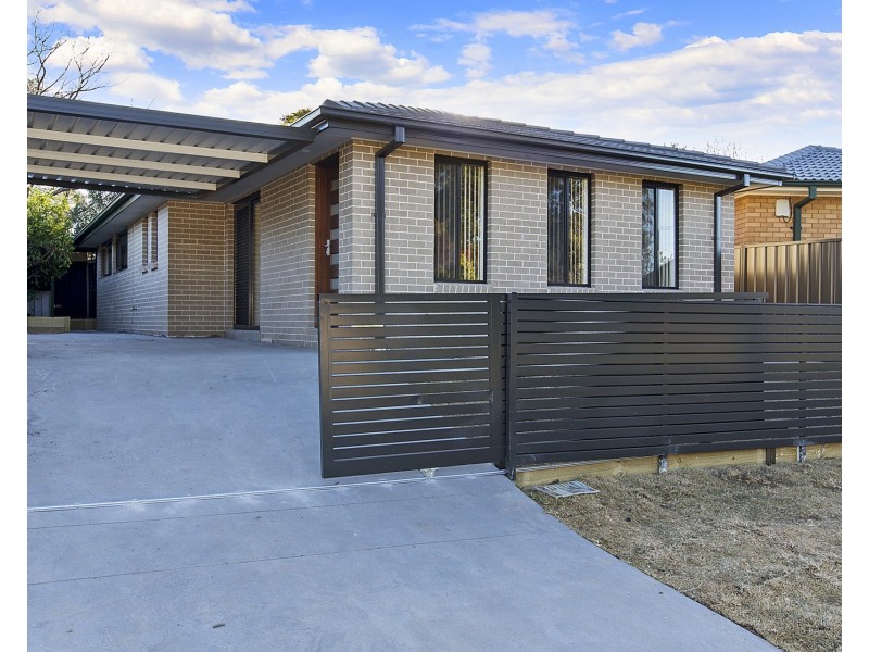 14a William Street, Cambridge Park NSW 2747