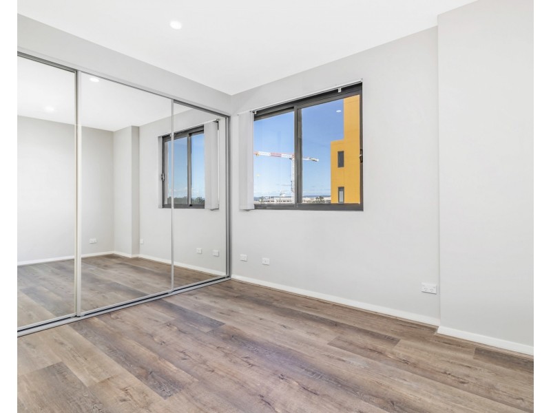 706/240-250 Great Western Highway, Kingswood NSW 2747