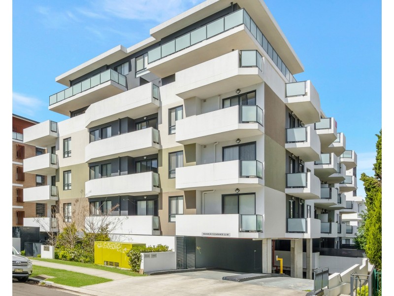 13/40-42 Barber Avenue, Penrith NSW 2750