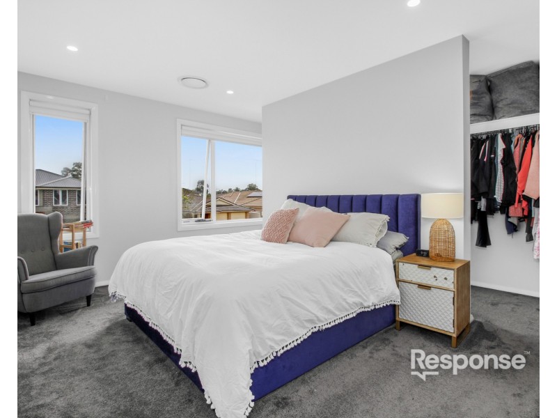 8 Redgum Street, Claremont Meadows NSW 2747