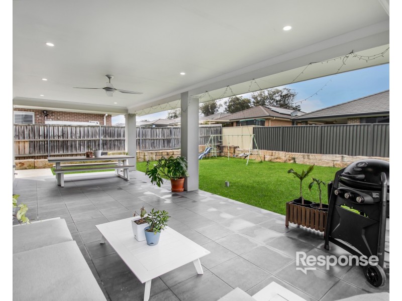 8 Redgum Street, Claremont Meadows NSW 2747