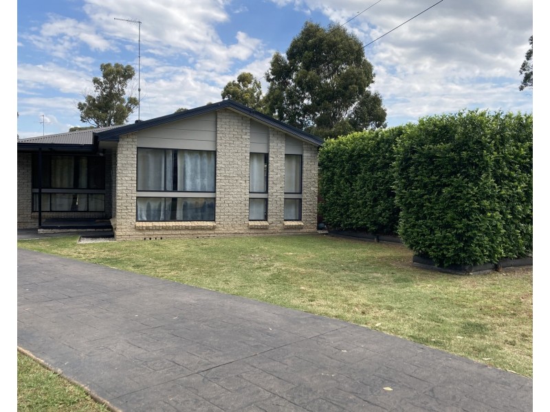 124 Hume Crescent, Werrington County NSW 2747