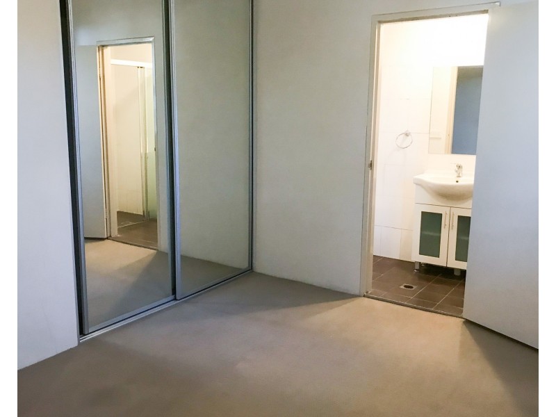 2/9-13 Dent Street, Jamisontown NSW 2750