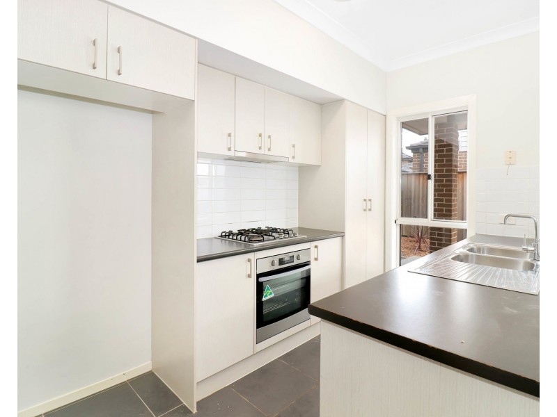 27 Sydney Smith Drive, Penrith NSW 2750