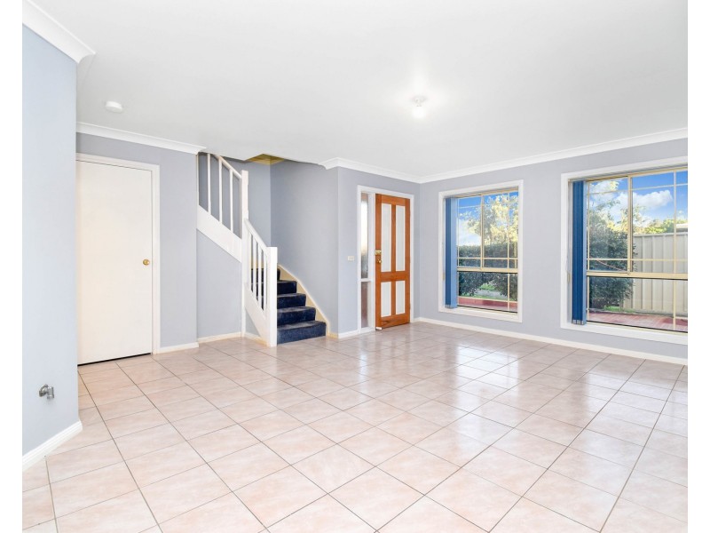 2/42 First Street, Kingswood NSW 2747