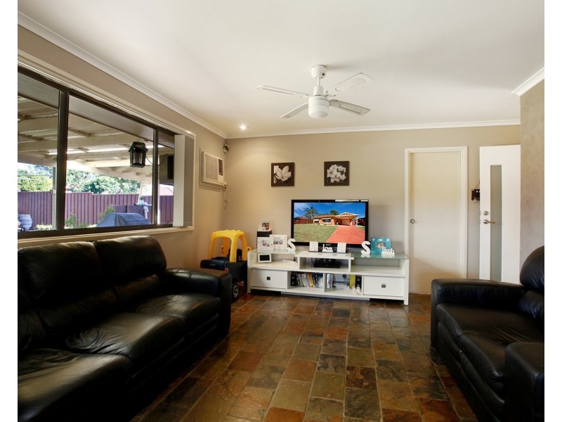 19 Beethoven Place, Cranebrook NSW 2749