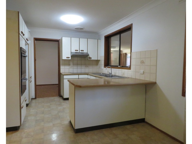 60 Bombala Crescent, Quakers Hill NSW 2763