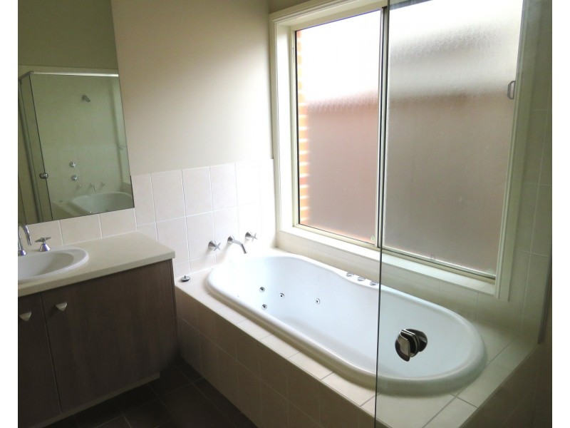 23 Ashtead Parade, Stanhope Gardens NSW 2768