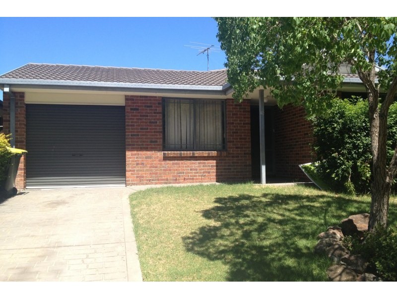 16 Cedarwood Grove, Dean Park NSW 2761