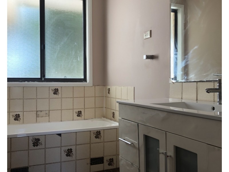 94 Quakers Road, Marayong NSW 2148