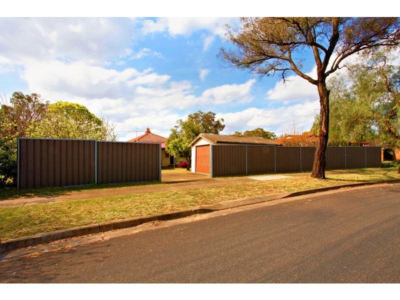 91 Tallagndra Drive, Quakers Hill NSW 2763