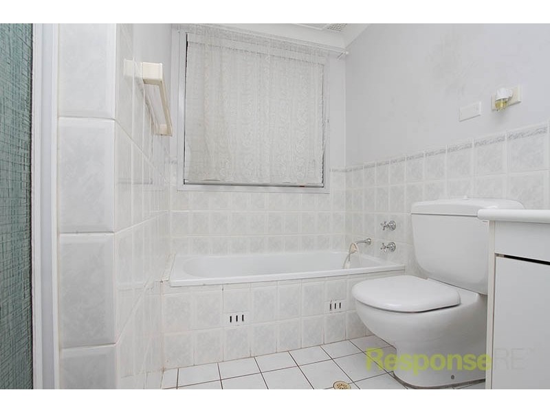 136 James Cook Drive, Kings Langley NSW 2147