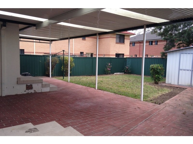 8 Lovegrove Drive, Quakers Hill NSW 2763