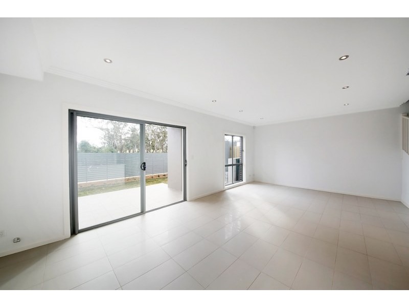 25 Firetail Circuit, Cranebrook NSW 2749