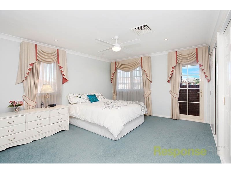 4 Mooranyah Close, Woodcroft NSW 2767