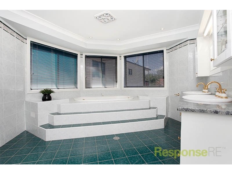 4 Mooranyah Close, Woodcroft NSW 2767