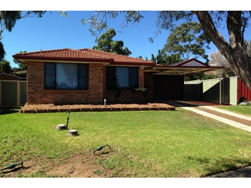 9 Lindfield Place, Dean Park NSW 2761
