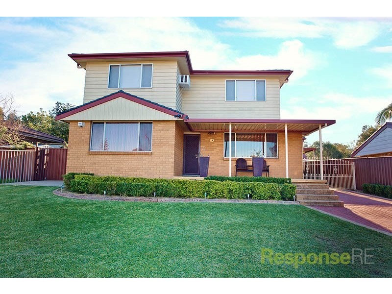 4 Denbern Street, Dean Park NSW 2761