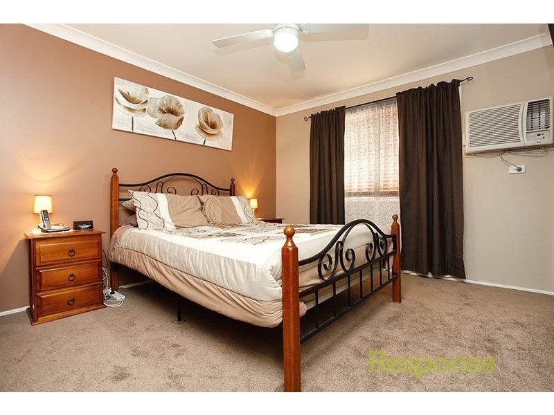 4 Denbern Street, Dean Park NSW 2761