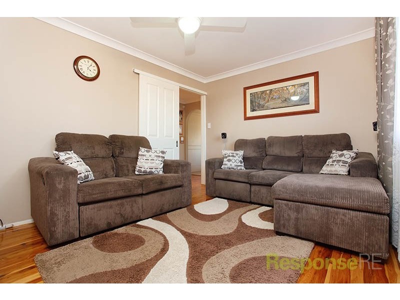 4 Denbern Street, Dean Park NSW 2761