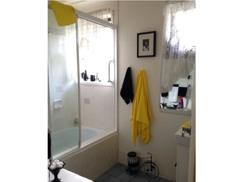 137 Quakers Road, Quakers Hill NSW 2763