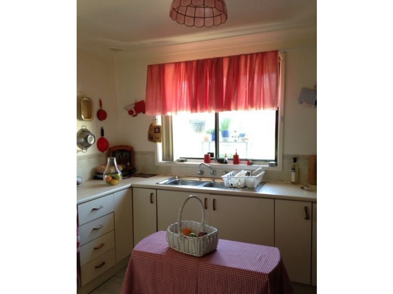 137 Quakers Road, Quakers Hill NSW 2763